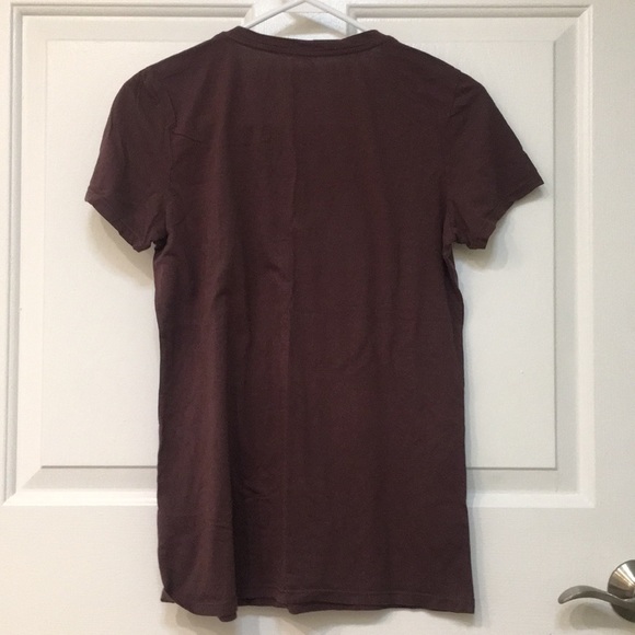❌SOLD❌ Everlane V-Neck - Picture 4 of 6